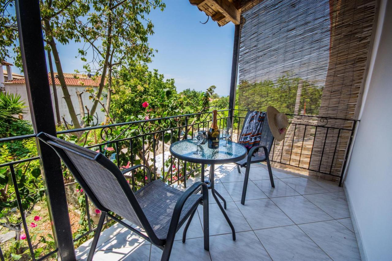 Irini Apartments And Studios Ájos Górdios Eksteriør bilde